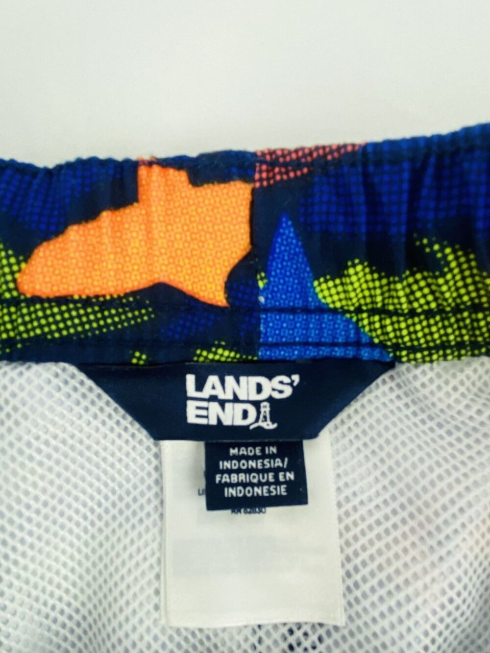 Boys Lands End Colorful Shark Print Swim Shorts XL (14-16) Drawstring Waistband - Picture 10 of 10